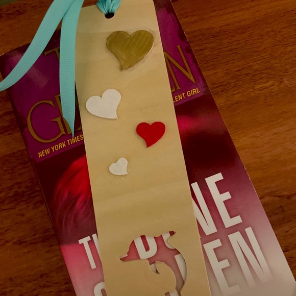 Handmade Wooden Dolphin Love Bookmark - Picture 1 of 3